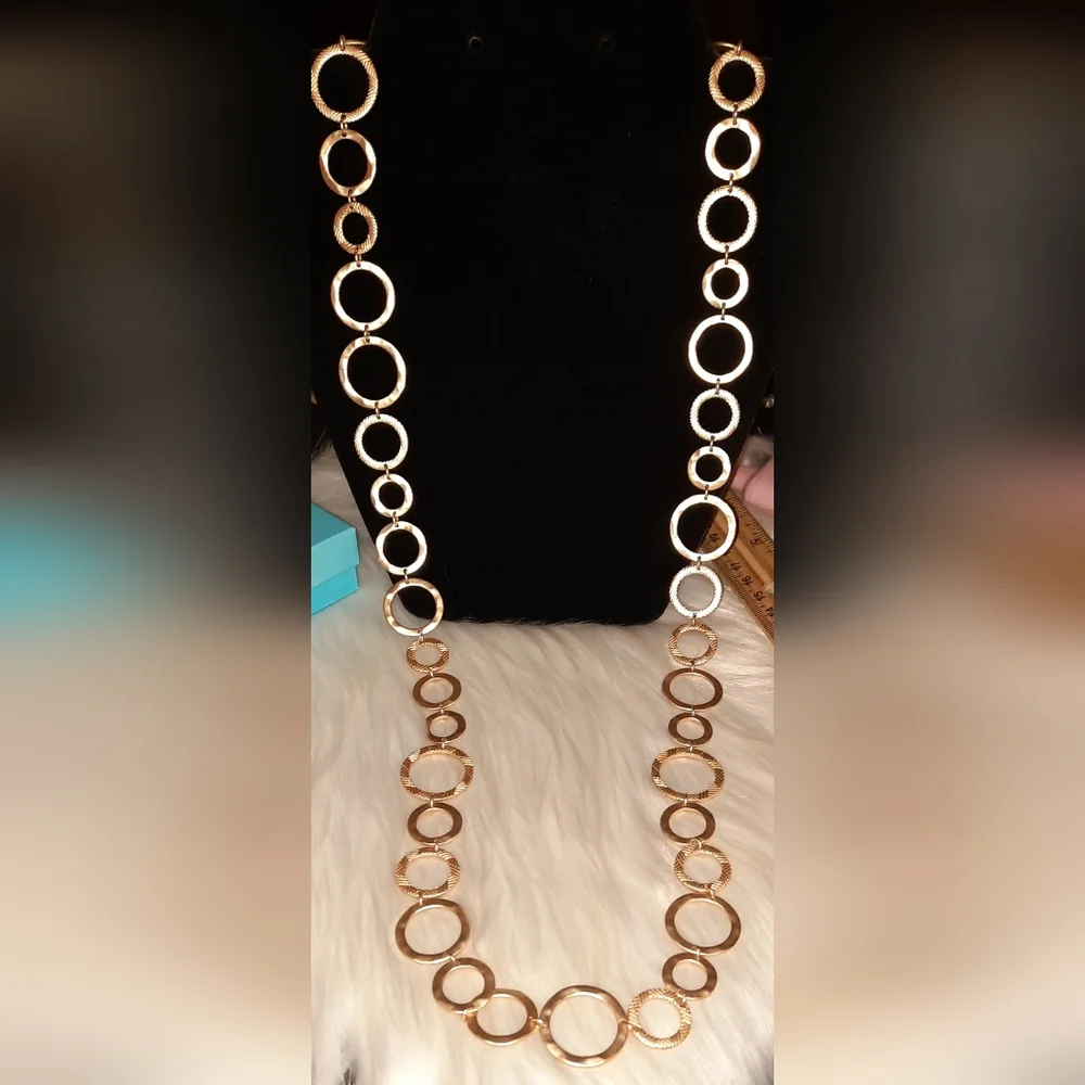 Necklace/belt goldtone hammered textured open circle adjustable length